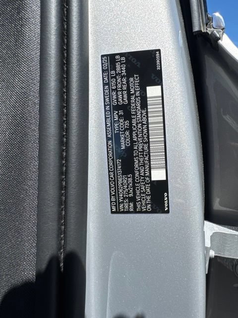 Certified 2025 Volvo XC90 B6 Plus AWD/4WD image 26