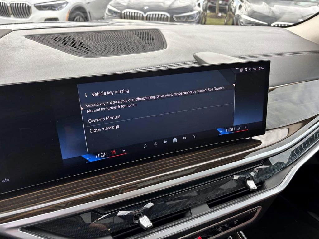 Certified 2025 BMW X7 xDrive40i image 19