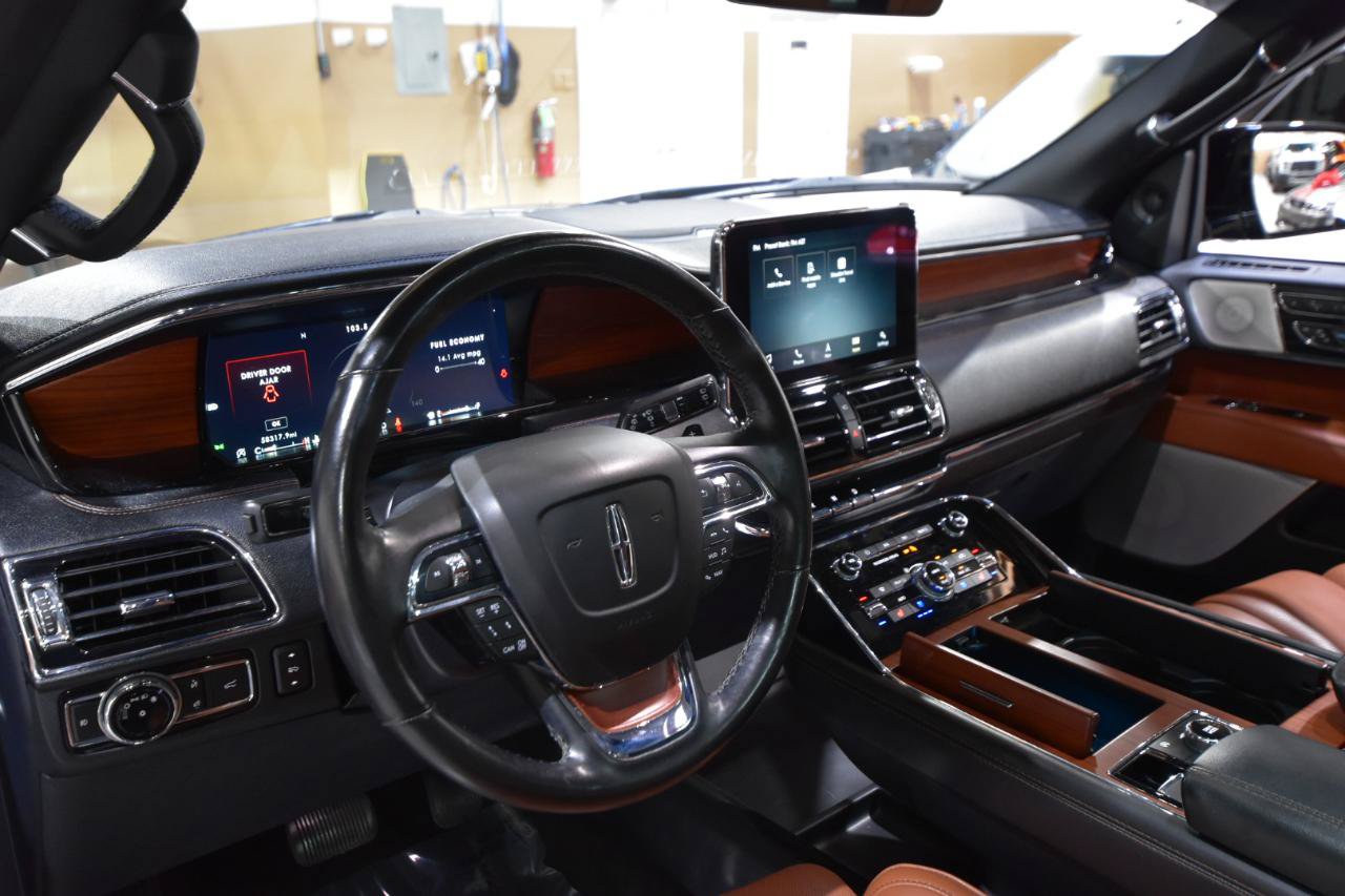 Used 2018 Lincoln Navigator L Reserve w/ Technology Package AWD/4WD image 15