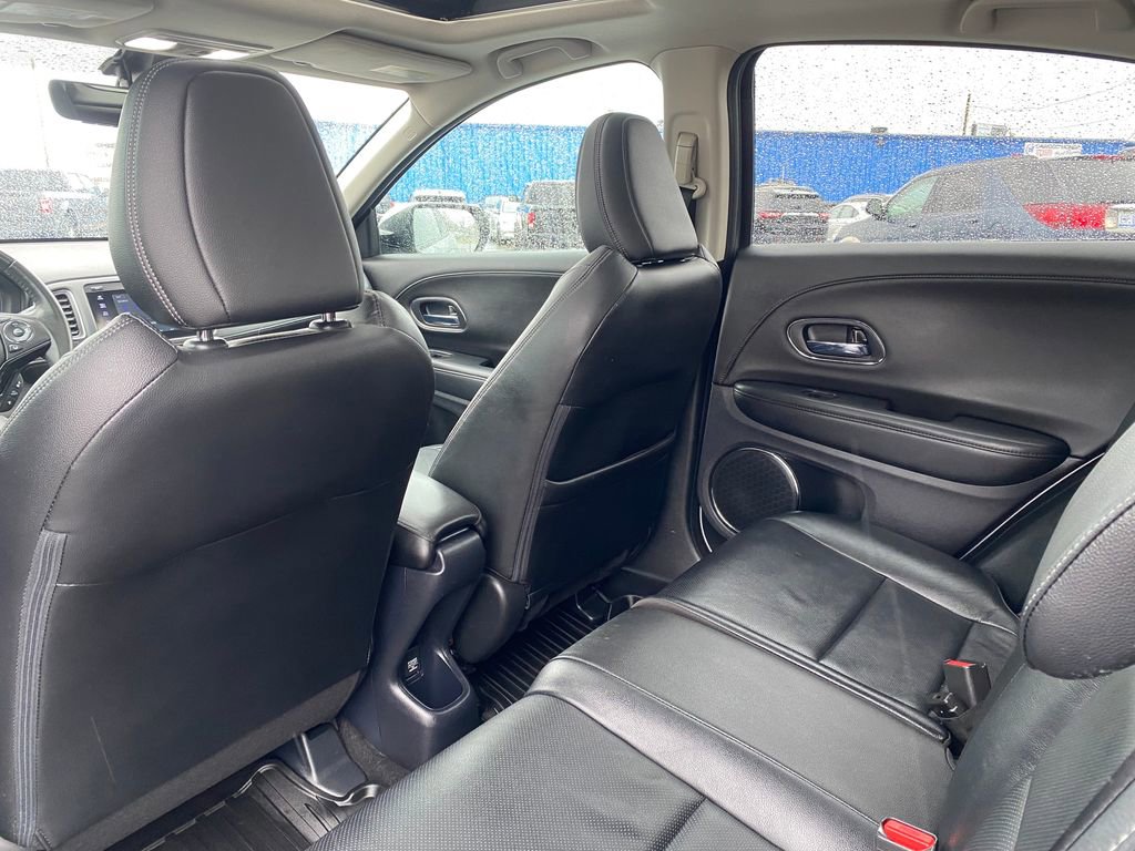 Used 2020 Honda HR-V Touring image 15