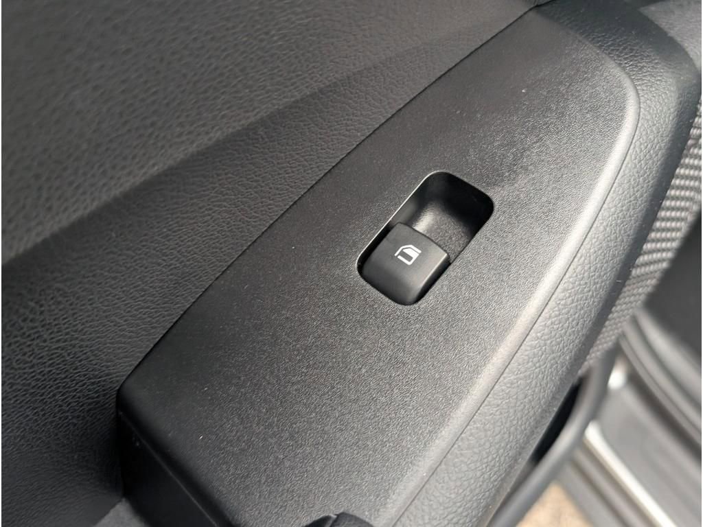 New 2026 Kia Seltos S image 12