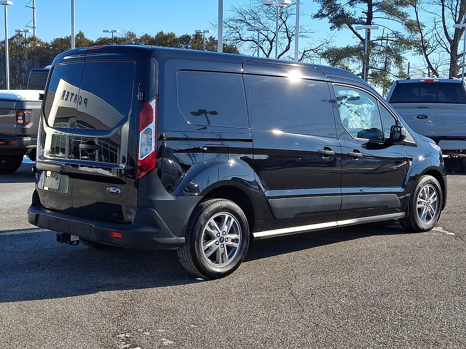Certified 2023 Ford Transit Connect XL w/ Trailer Tow Package image 11