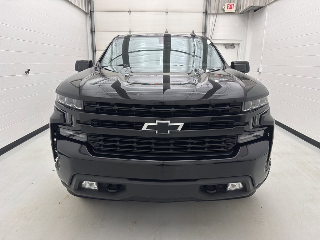 Used 2021 Chevrolet Silverado 1500 RST image 2