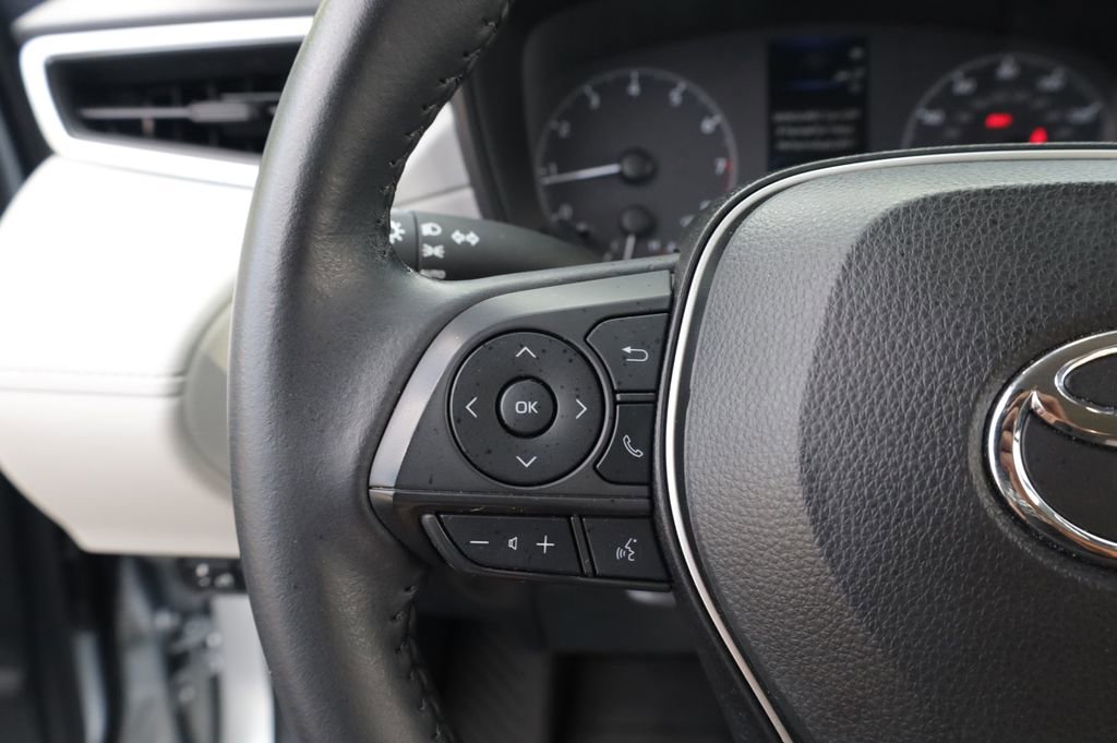 Used 2023 Toyota Corolla Cross LE image 19
