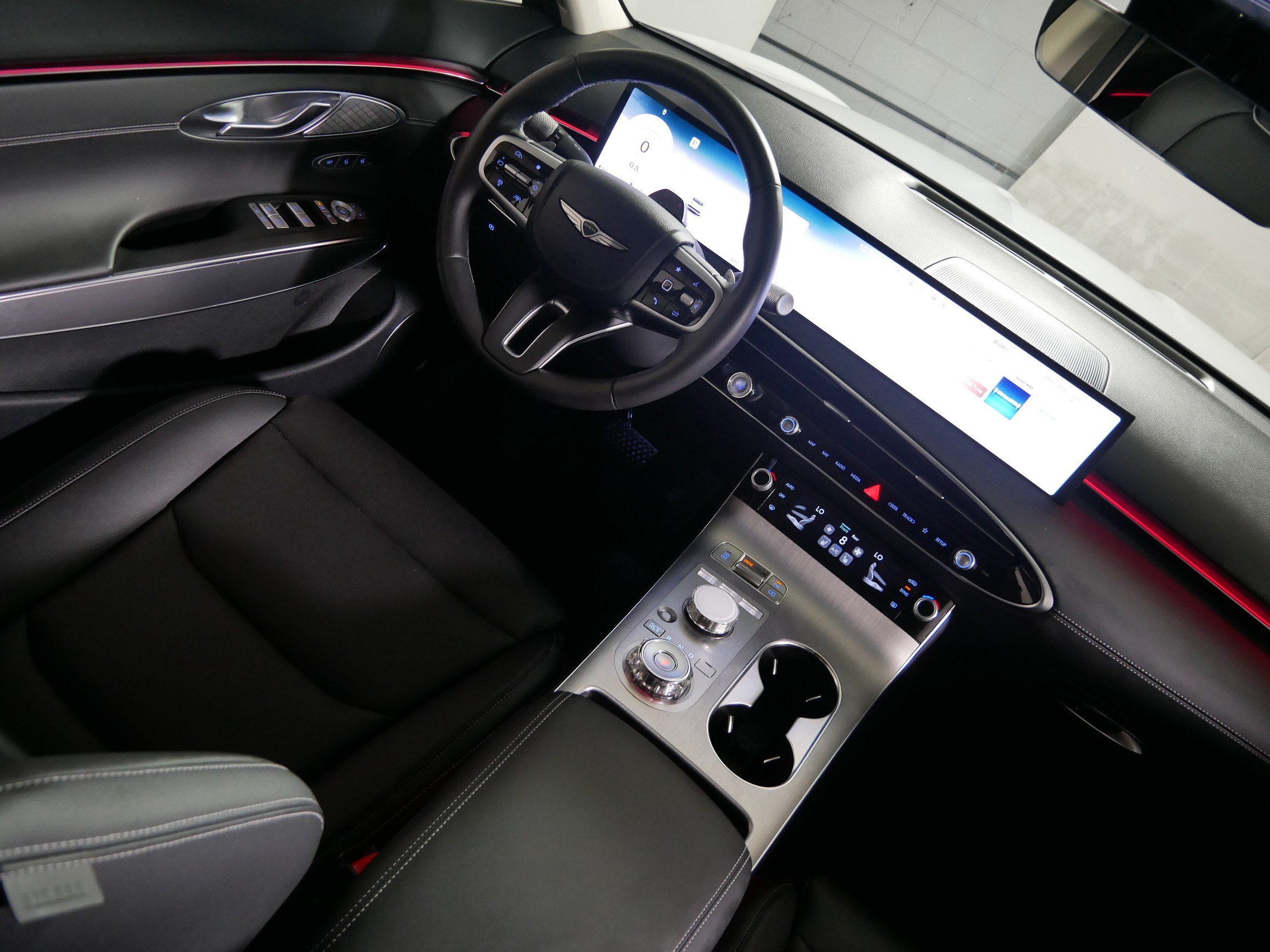 Certified 2026 Genesis GV70 2.5T Select AWD/4WD image 9