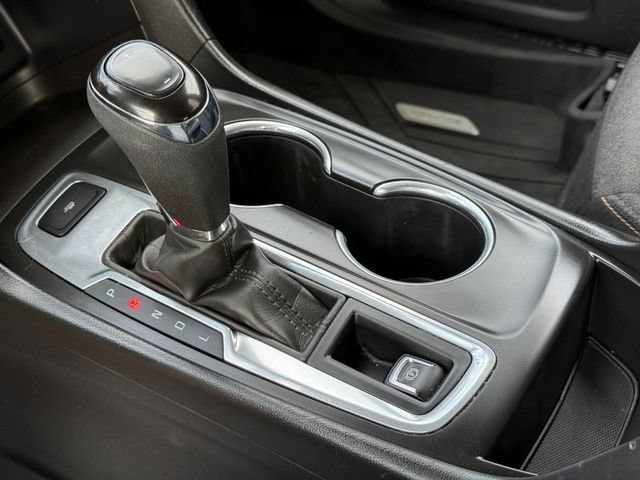 Used 2020 Chevrolet Equinox LT FWD image 19