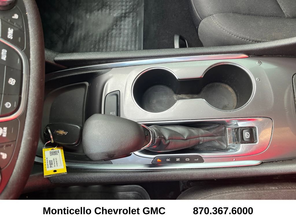 Used 2022 Chevrolet Malibu LT FWD image 19