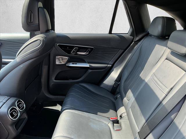 Used 2023 Mercedes-Benz GLC 300 4MATIC image 14