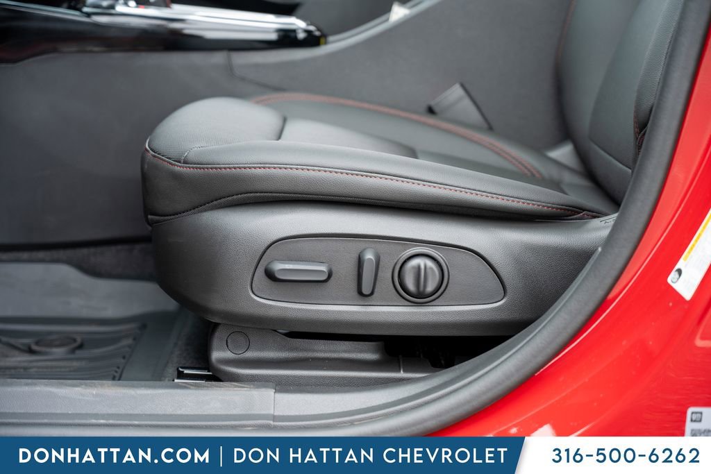 New 2026 Chevrolet Trax RS w/ Sunroof Package FWD image 20