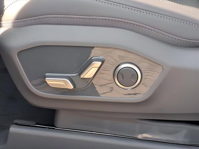 New 2026 Kia EV9 Light image 13