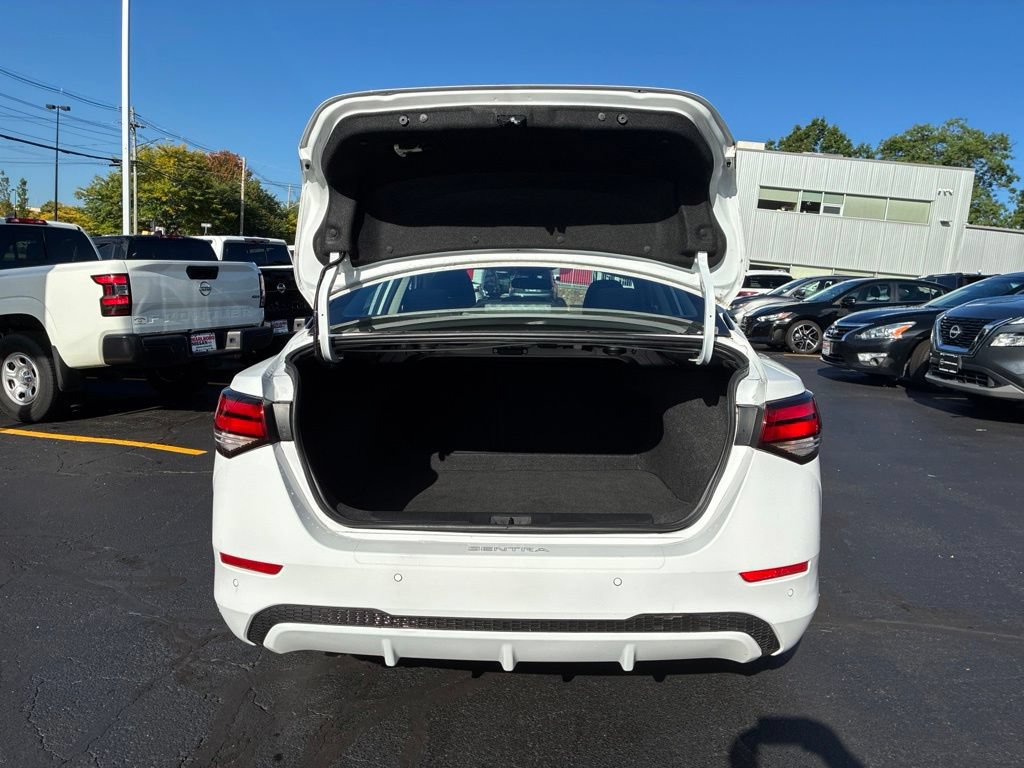 Certified 2023 Nissan Sentra SV FWD image 13