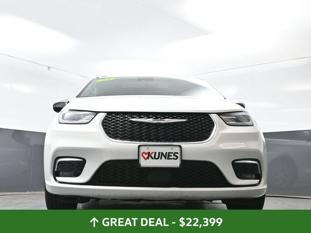 Used 2023 Chrysler Pacifica Limited FWD image 60