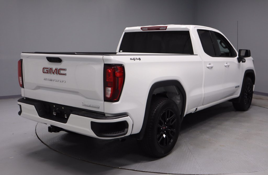 Used 2025 GMC Sierra 1500 Elevation AWD/4WD image 11