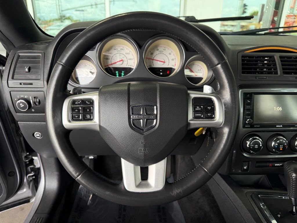 Used 2014 Dodge Challenger SXT Plus image 23