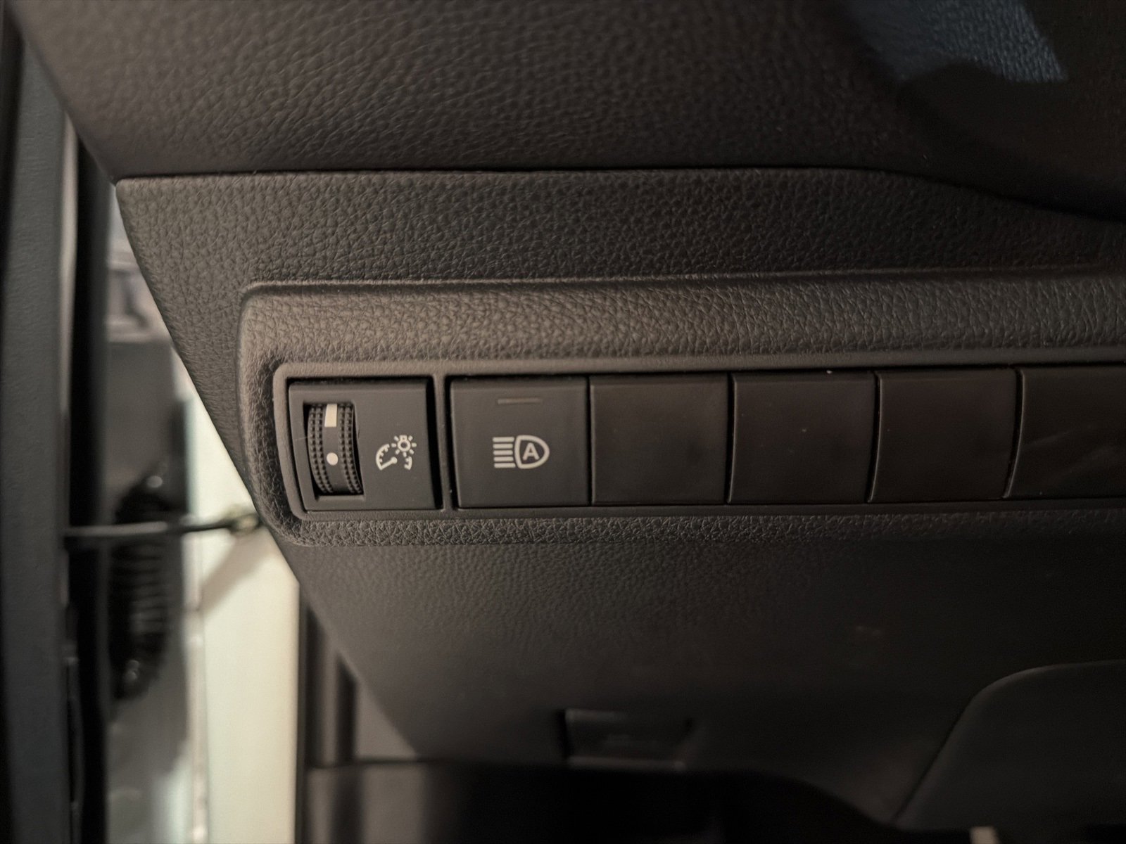 Used 2023 Toyota Corolla LE image 27