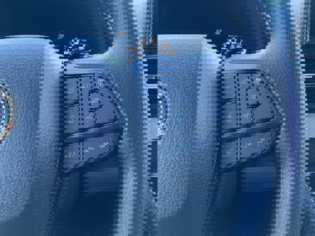 New 2026 Toyota Sienna LE image 9