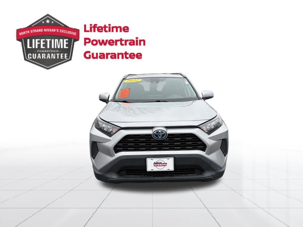 Used 2022 Toyota RAV4 LE image 9
