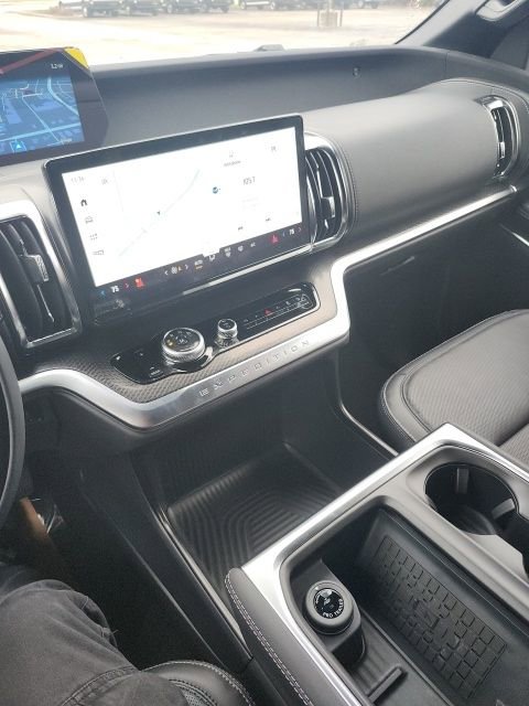 New 2025 Ford Expedition Platinum w/ Stealth Performance Package image 45