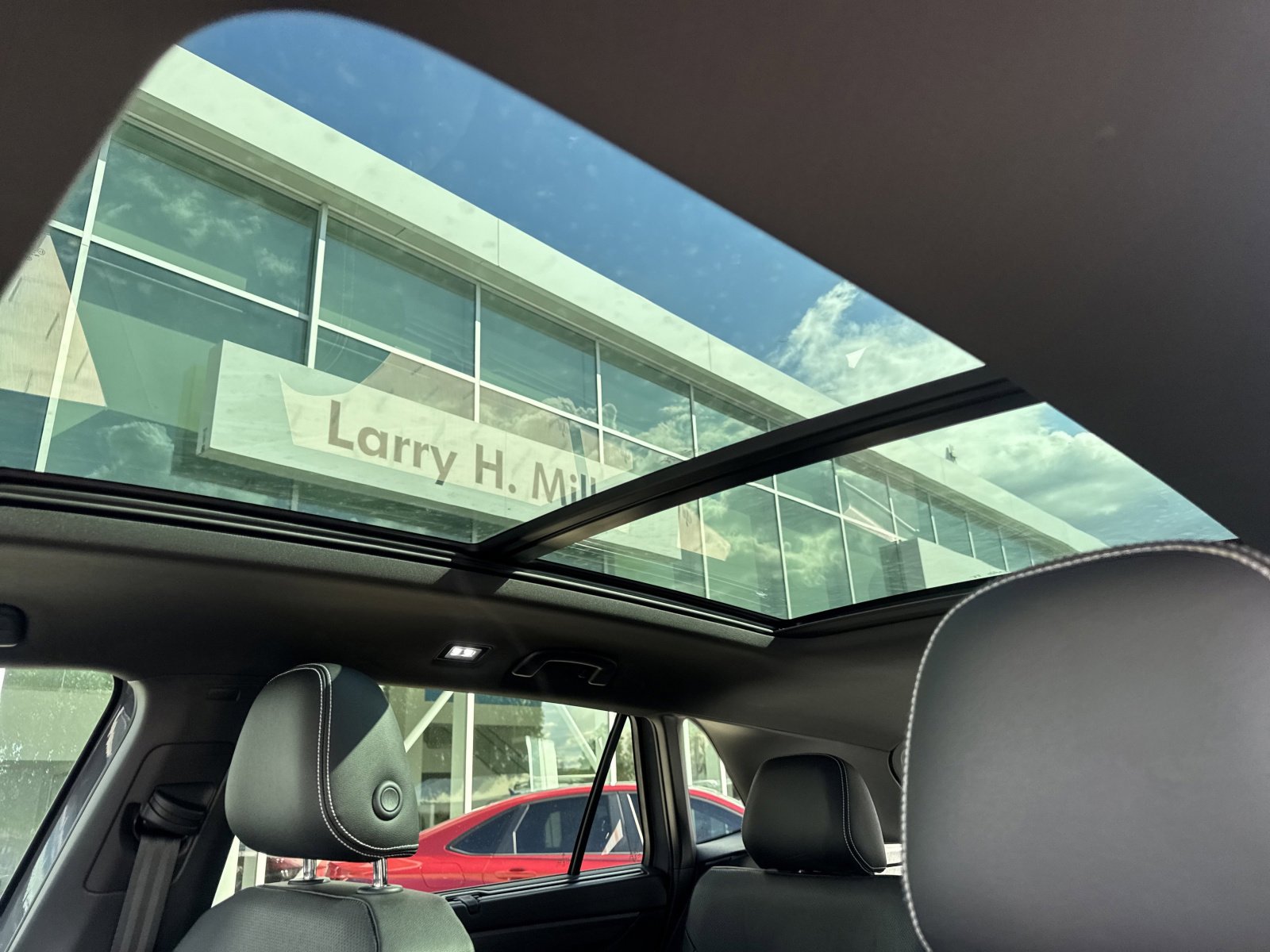 New 2026 Volkswagen Atlas Cross Sport SE image 19