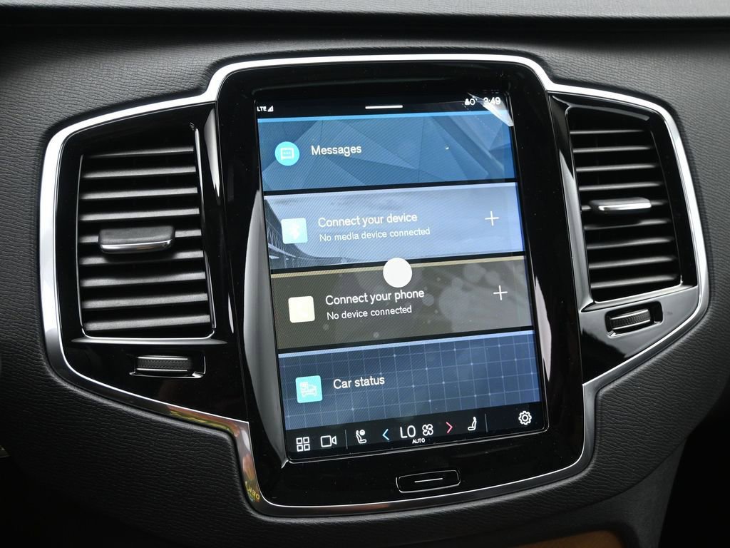 New 2025 Volvo XC90 B6 Plus w/ Protection Package Premier image 12