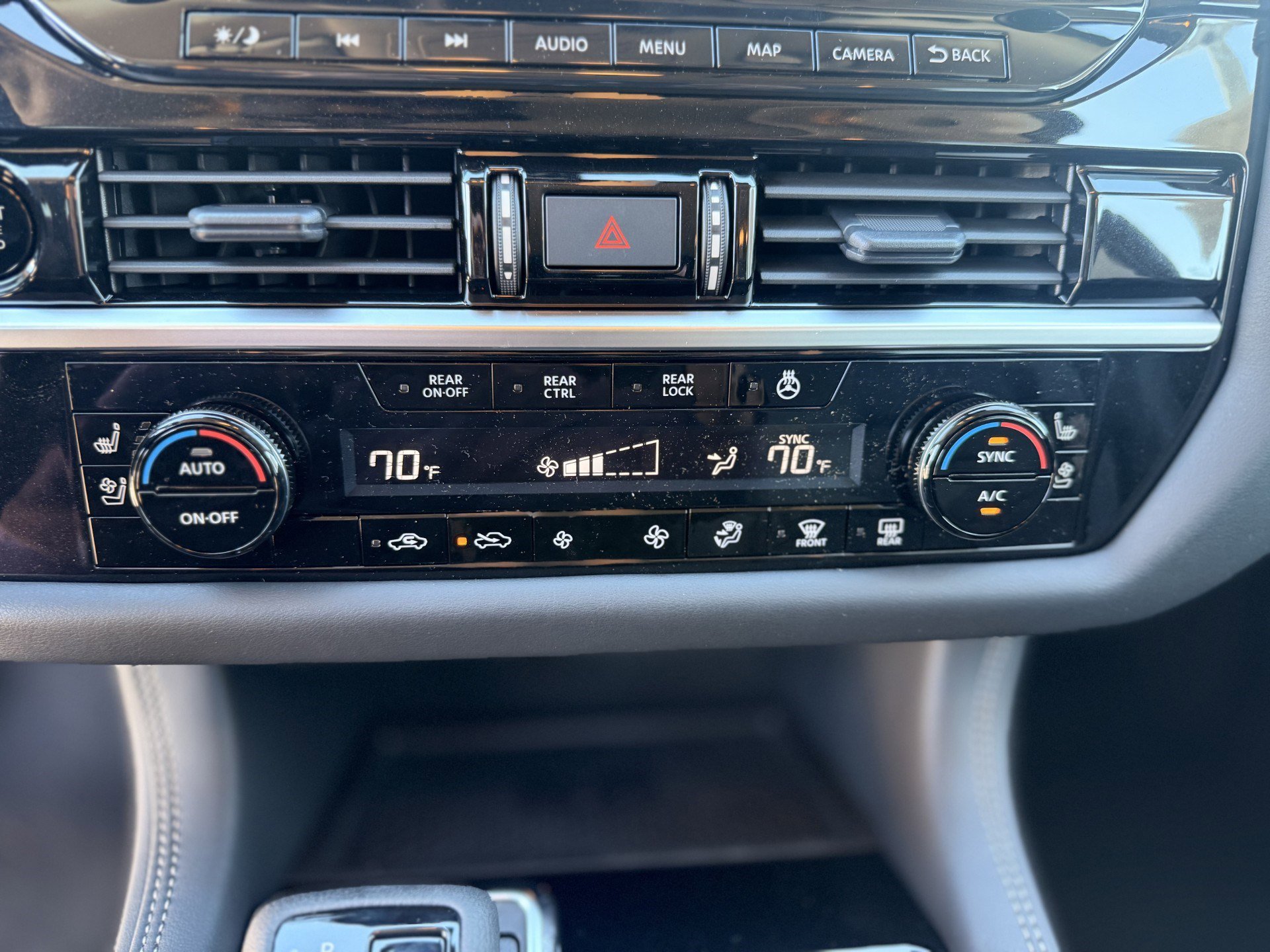 New 2025 Nissan Pathfinder Platinum image 10