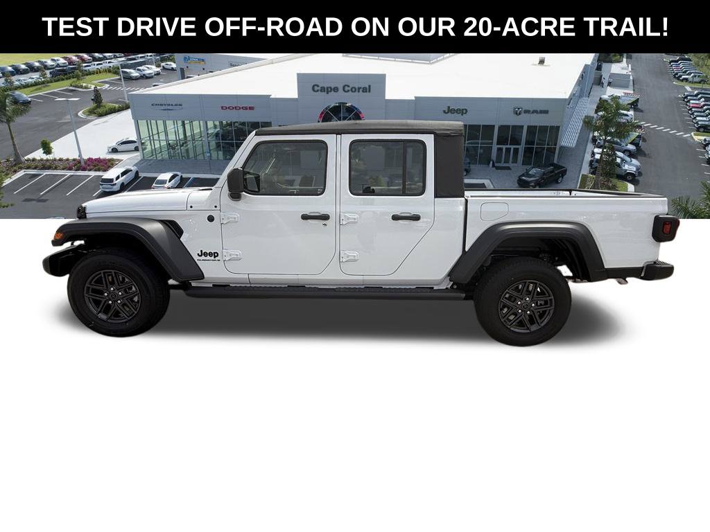 New 2026 Jeep Gladiator Sport AWD/4WD image 8