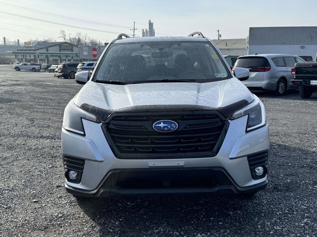 Used 2024 Subaru Forester Premium image 6