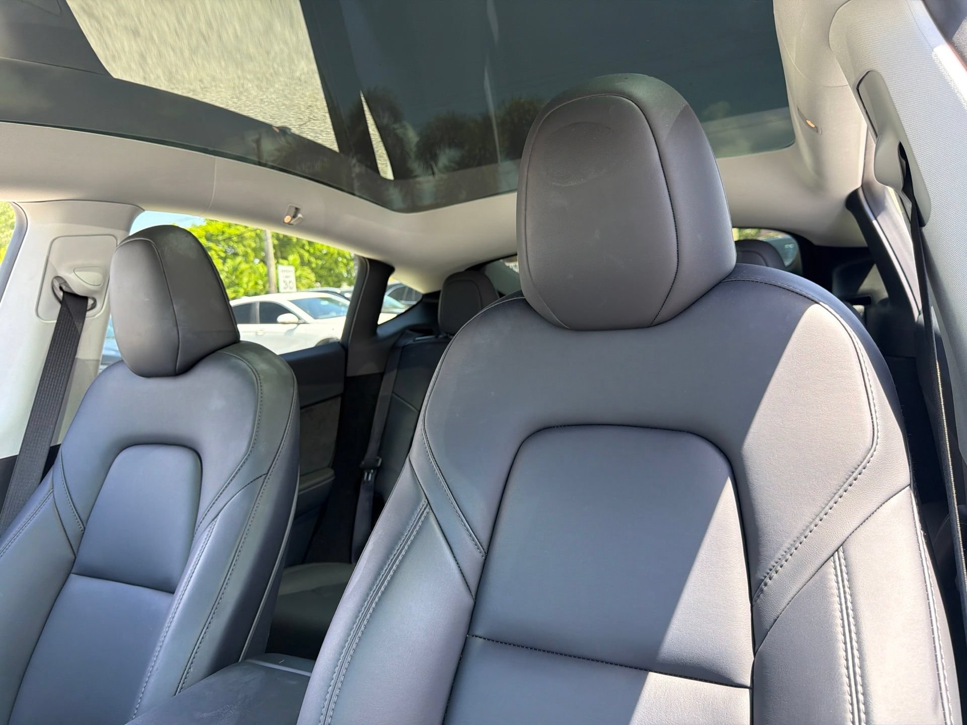Used 2023 Tesla Model Y 2WD image 34