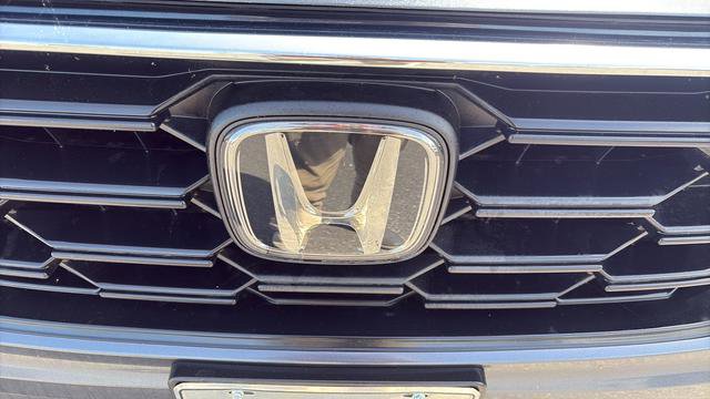 Used 2025 Honda CR-V LX image 27