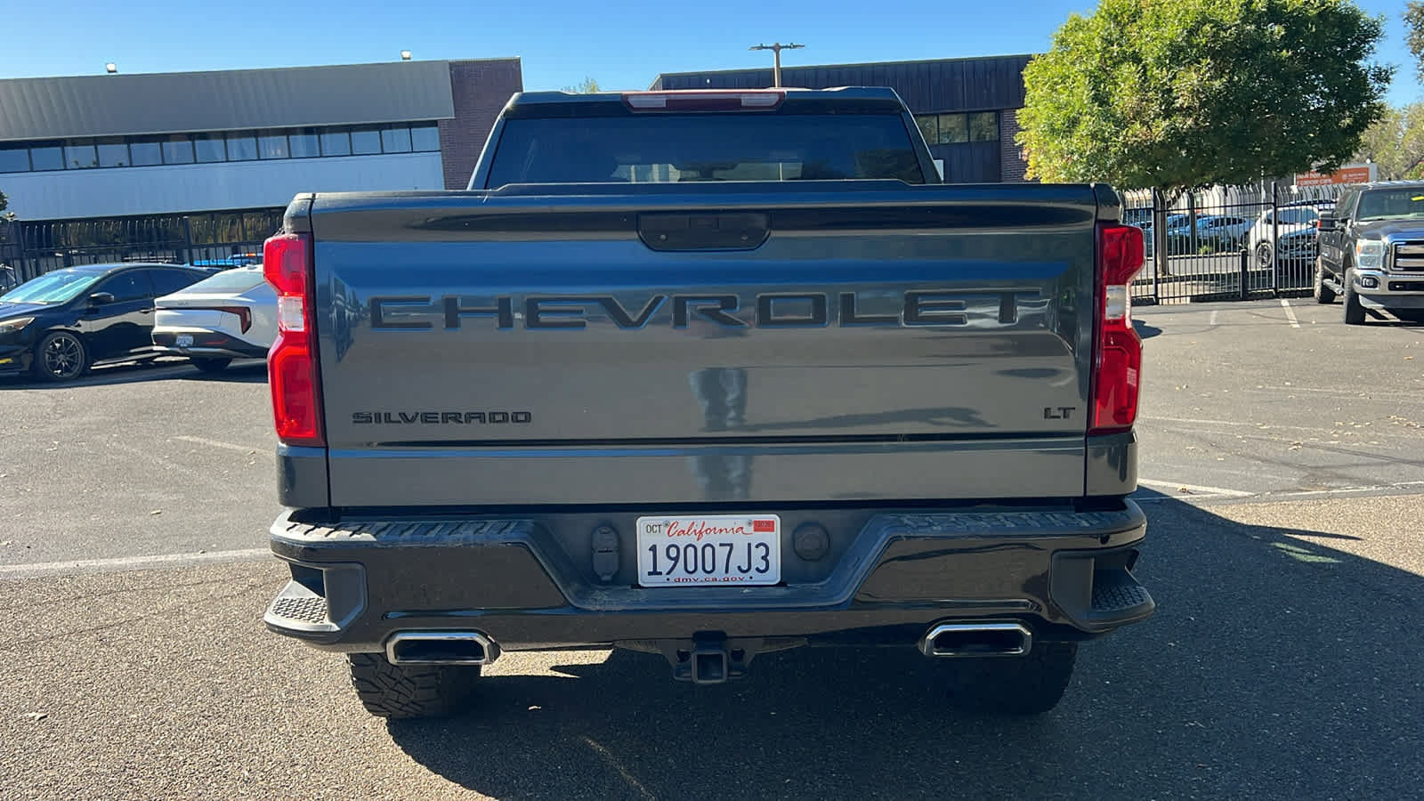 Used 2021 Chevrolet Silverado 1500 LT Trail Boss w/ LPO, Dark Essentials Package AWD/4WD image 6