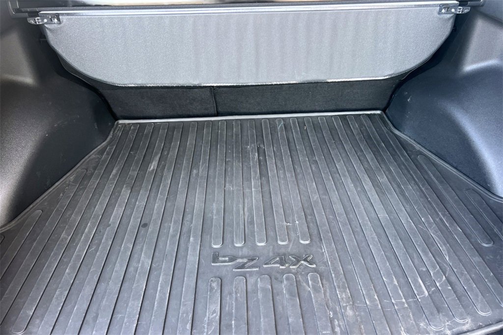 Used 2024 Toyota bZ4X XLE image 17