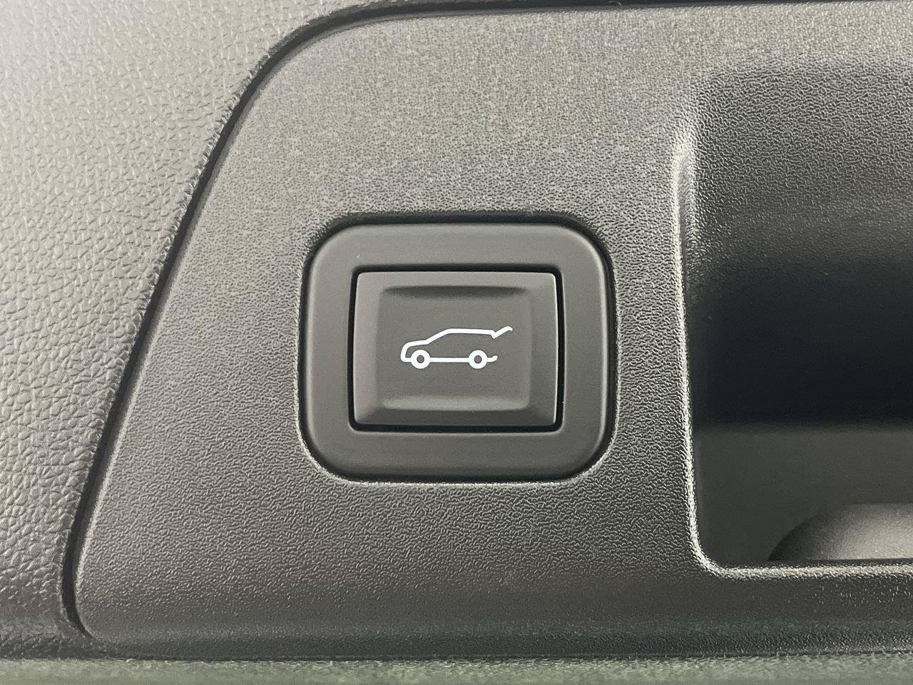 Certified 2025 Buick Envision Avenir AWD/4WD image 33