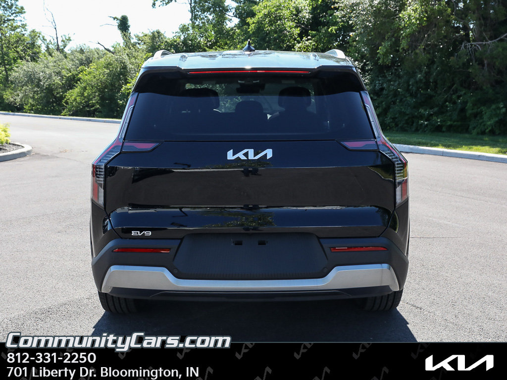 New 2026 Kia EV9 Wind AWD/4WD image 6