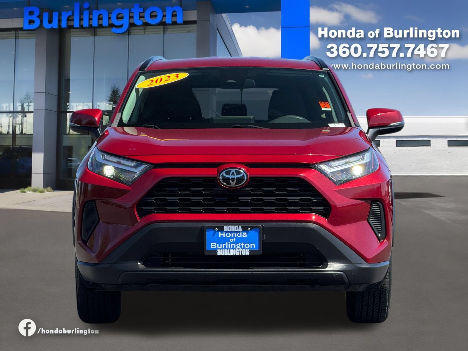 Used 2023 Toyota RAV4 XLE AWD/4WD image 10