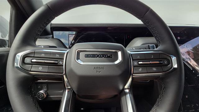 New 2026 GMC Yukon Denali w/ Sun & Power Step Package image 13