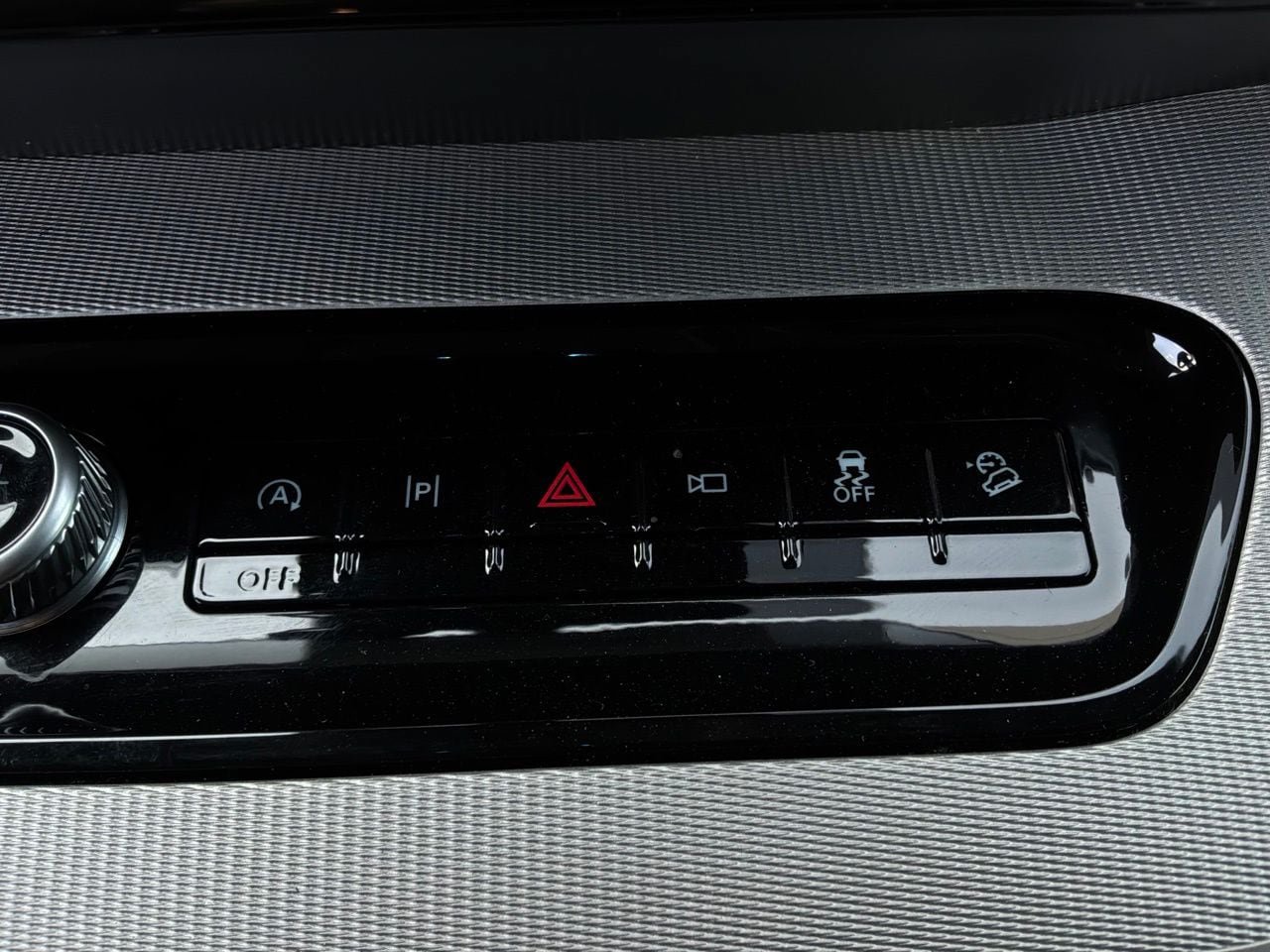 Used 2025 Ford Expedition Active AWD/4WD image 36