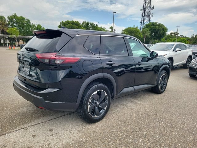 Certified 2024 Nissan Rogue SV AWD/4WD image 2