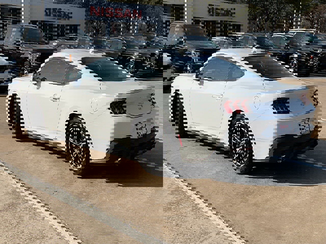 Used 2024 Ford Mustang Premium image 7