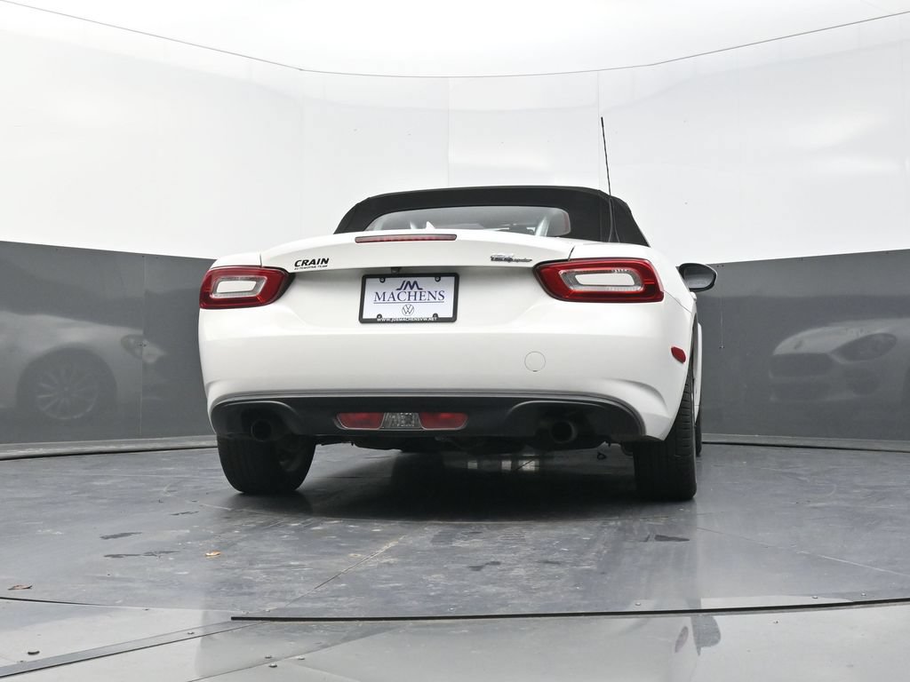 Used 2019 FIAT 124 Spider Lusso w/ Navigation & Sound Group RWD image 28