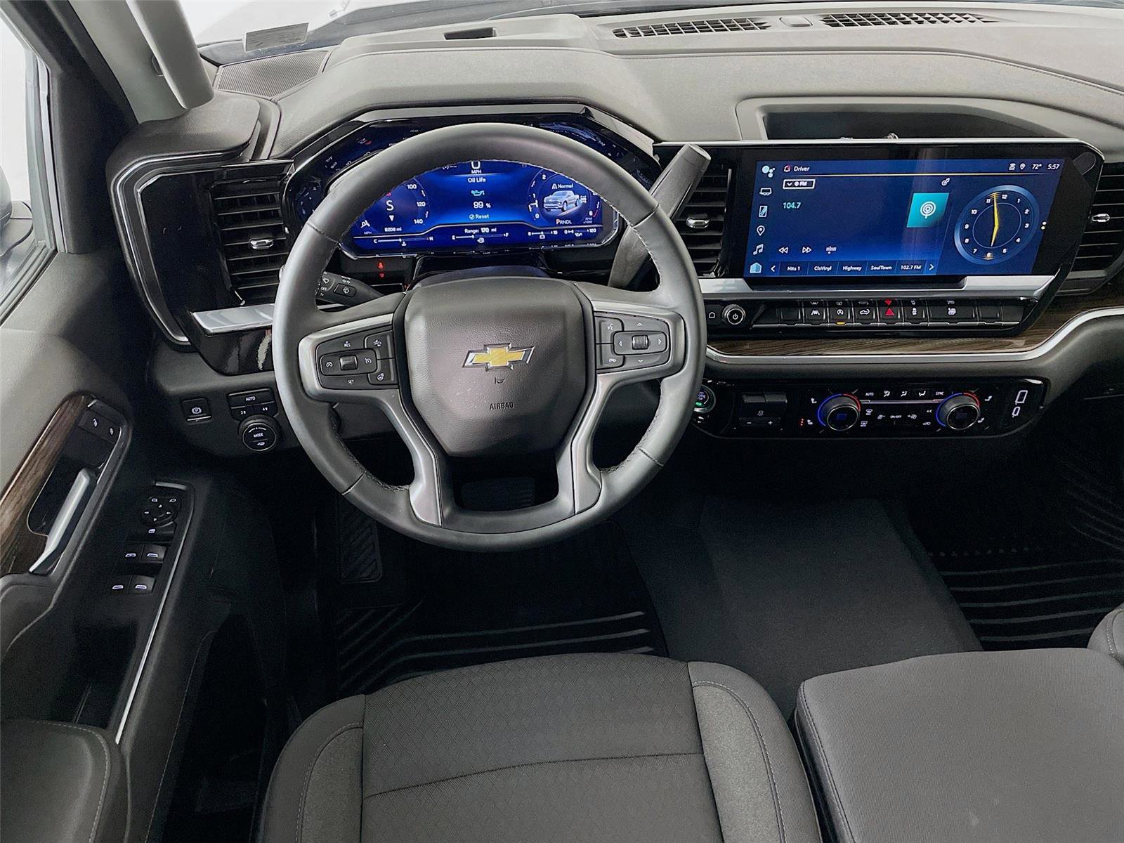 Certified 2025 Chevrolet Silverado 1500 LT image 26