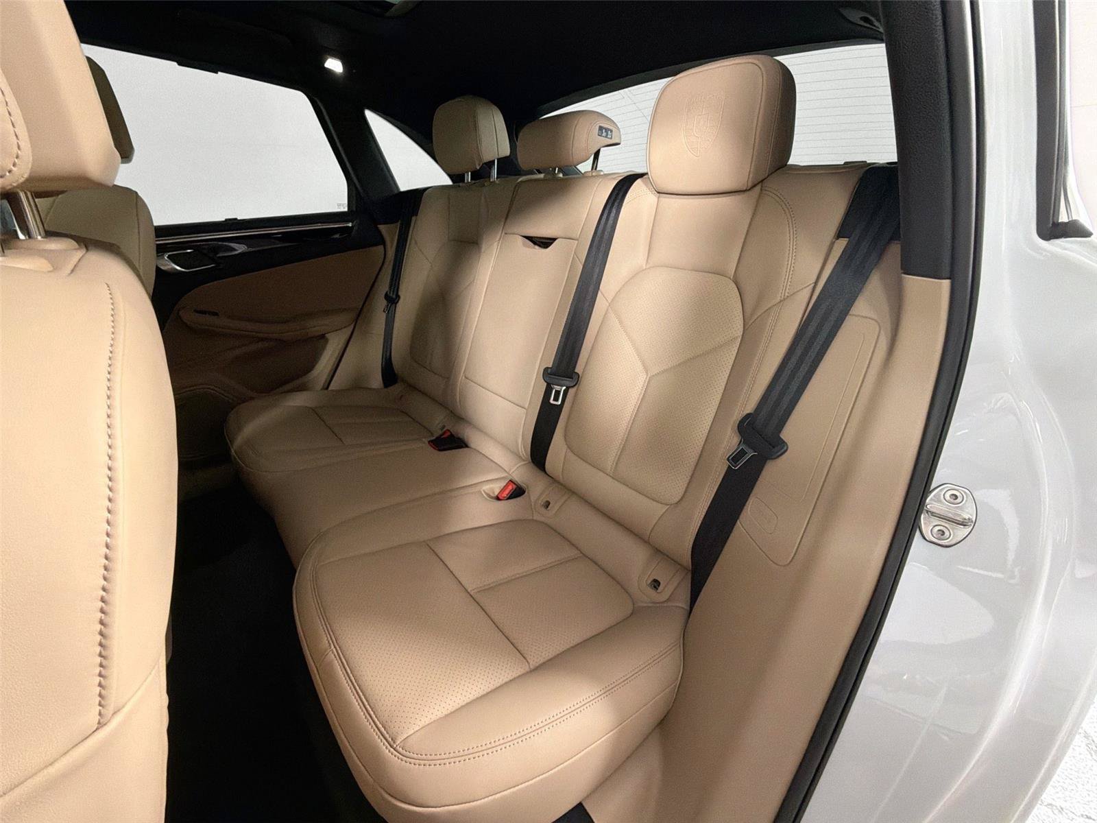 Certified 2026 Porsche Macan Turbo AWD/4WD image 26