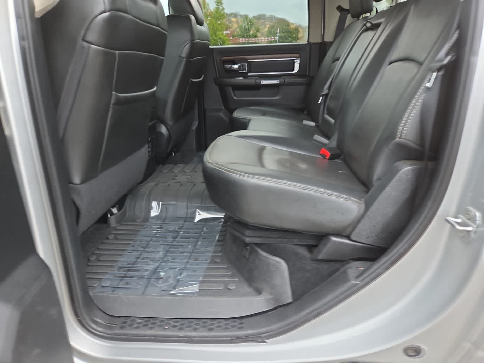 Used 2014 RAM 2500 Laramie w/ Convenience Group AWD/4WD image 21