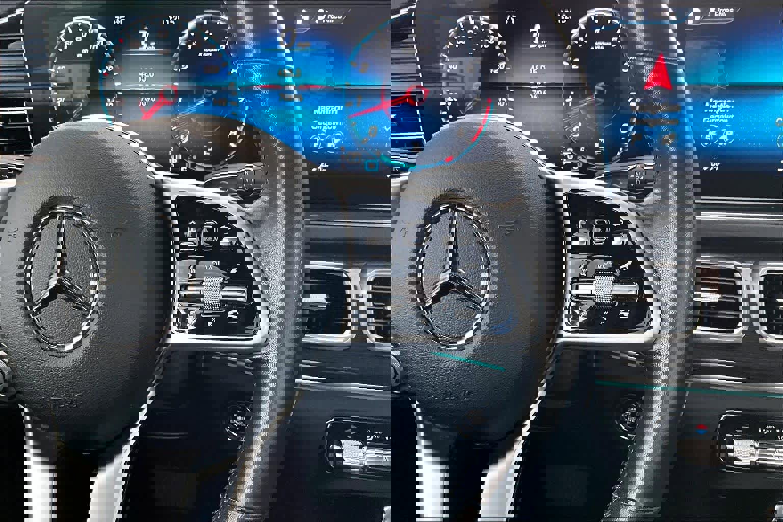 Certified 2020 Mercedes-Benz GLE 350 4MATIC image 24