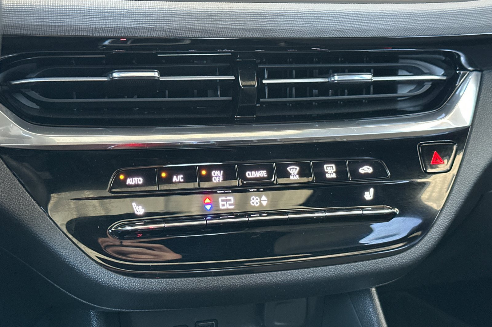 Certified 2024 Buick Envista Avenir FWD image 27