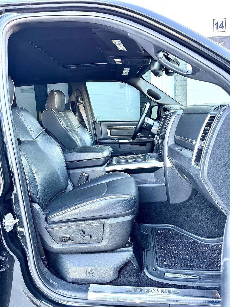 Used 2018 RAM 1500 Limited AWD/4WD image 29