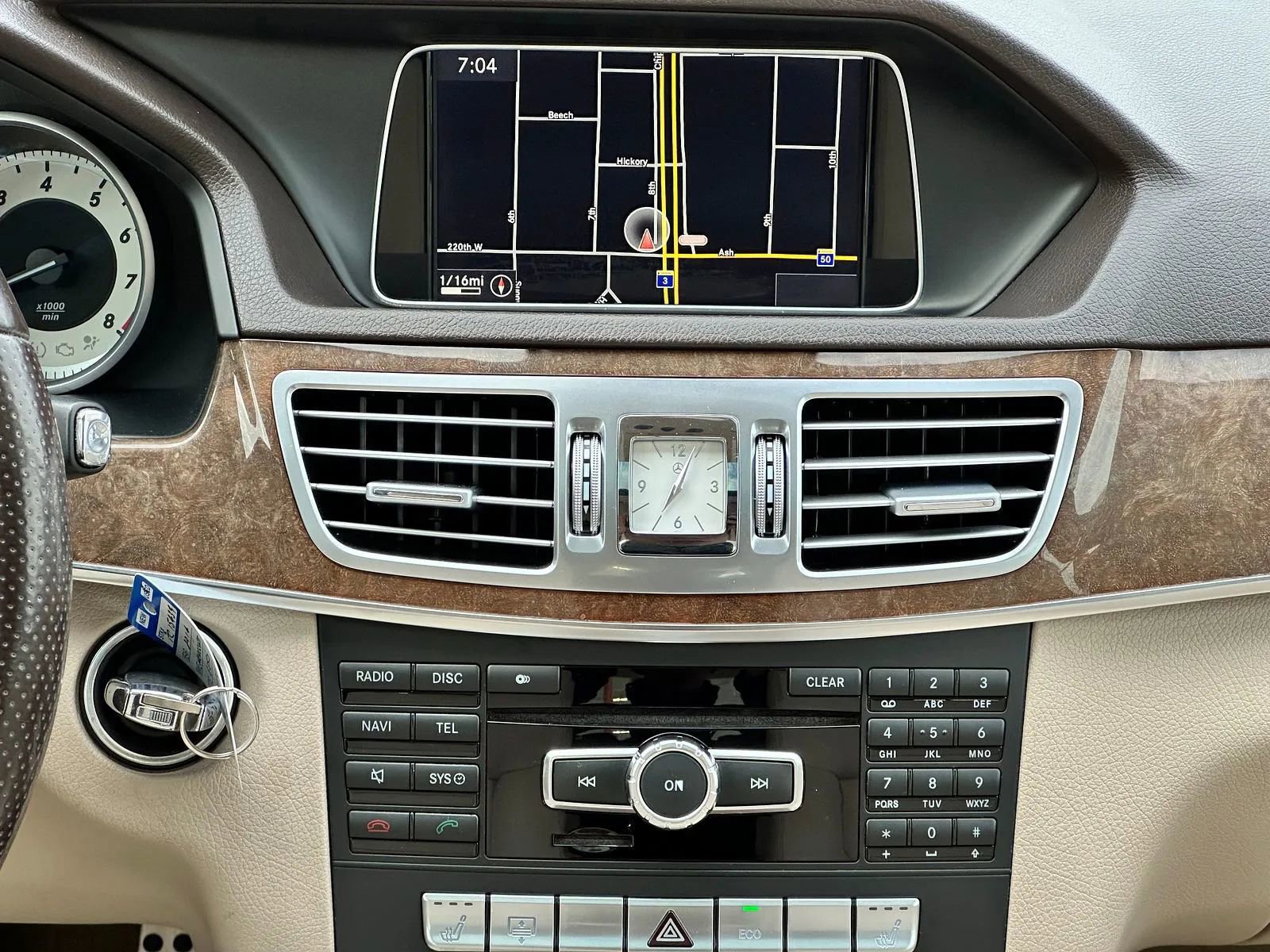 Used 2014 Mercedes-Benz E 350 4MATIC Sedan image 14