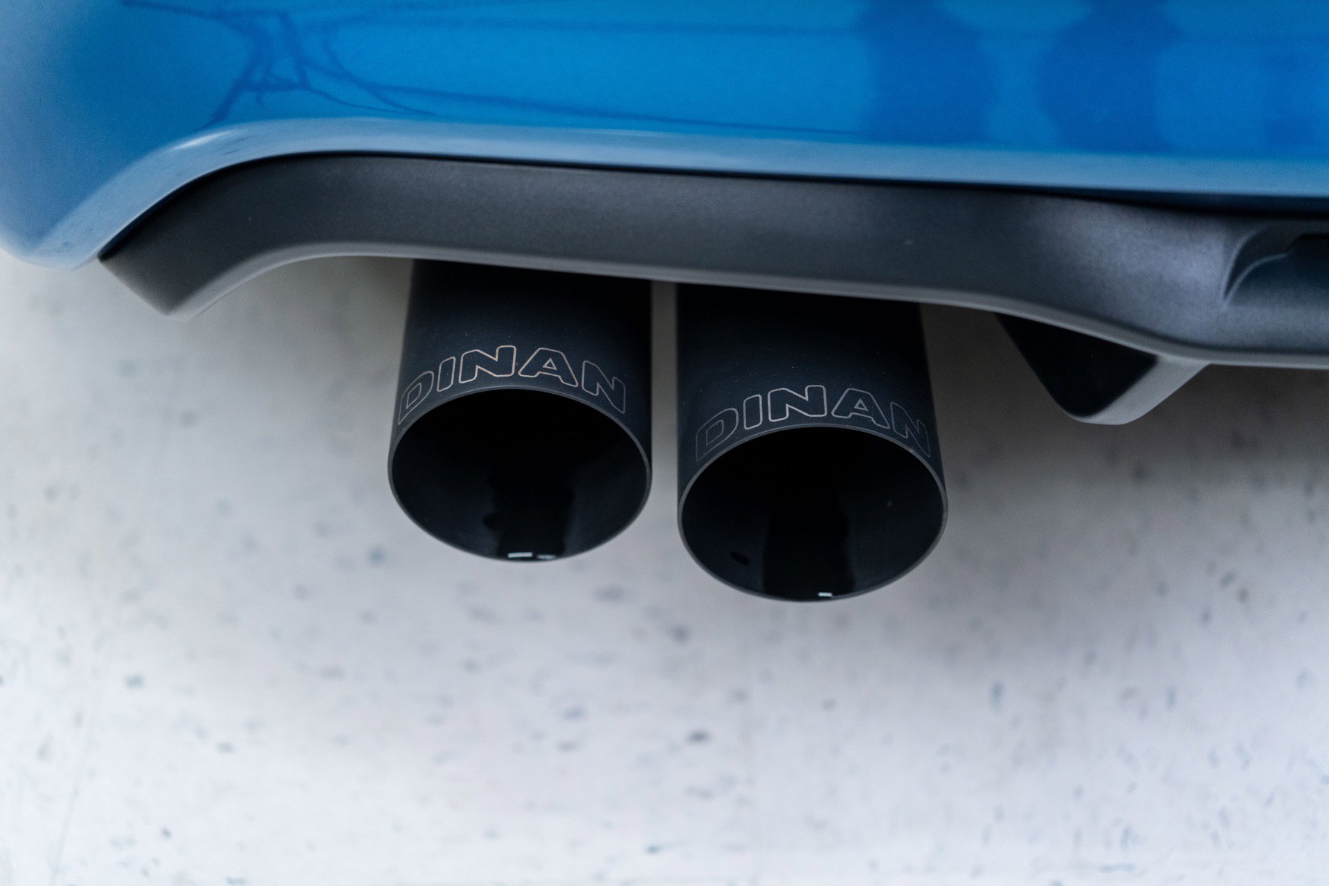 Used 2017 BMW M2 RWD image 12