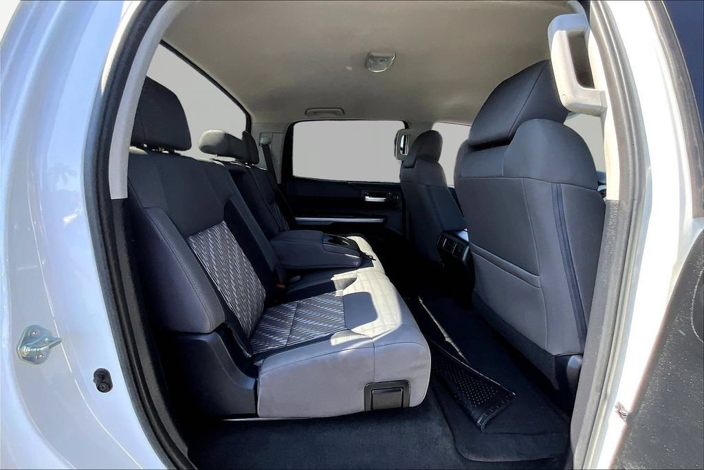 Used 2018 Toyota Tundra SR5 w/ SR5 Upgrade Package RWD image 25