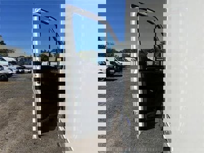 Used 2024 Mercedes-Benz Sprinter 4500 image 12