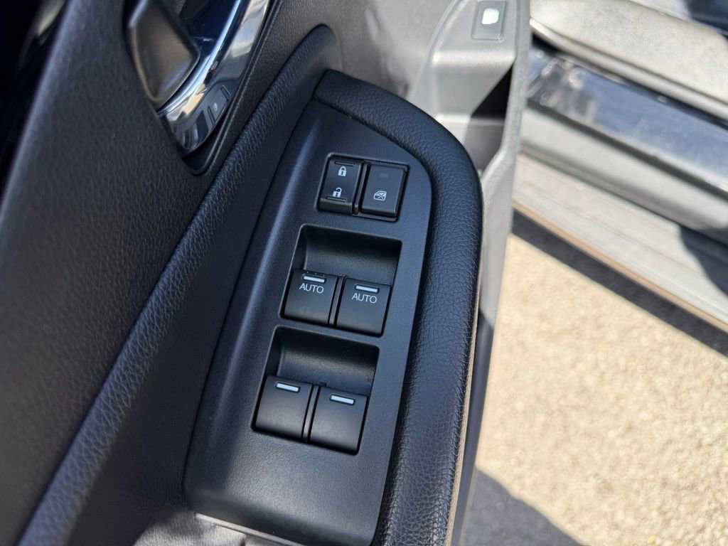 Used 2020 Honda Ridgeline Black Edition image 14